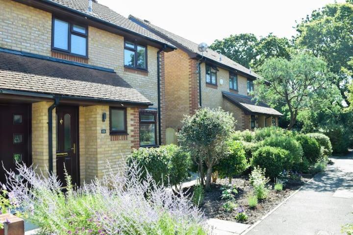 Beautiful 3 Bed Home In The Heart Of New Forest Hordle Екстер'єр фото