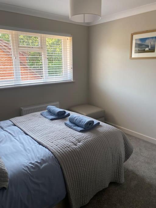 Beautiful 3 Bed Home In The Heart Of New Forest Hordle Екстер'єр фото